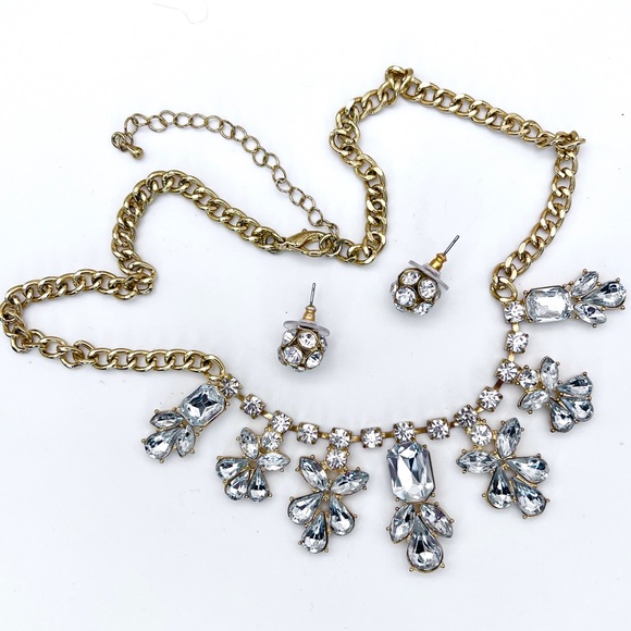 Sparkling Floral Rhinestone+Gold Statement Necklace & Rhinestone Ball Earrings - Picture 3 of 5